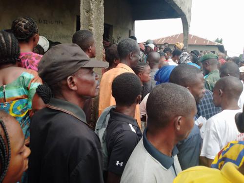 Le Chef Kwamouth demande à Felix Tshisekedi de renouer la tranquilité sur le Plateau de Bateke