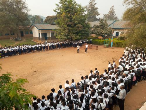 La communauté locale critique l'assimilation des aspirants de Banande-Kainama aux examens de l'Ituri.
