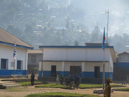 Masisi: Des affrontements entre groupes armés causent des déplacements massifs de la population
