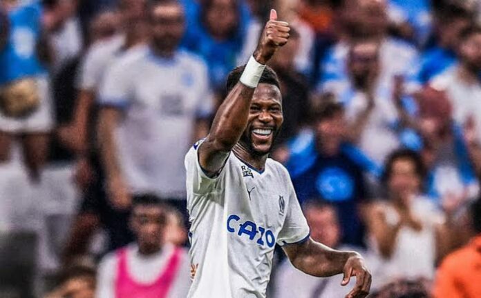 Kinshasa : Le Congolais Chancel Mbemba dans le cercle des étoiles de la Confédération Africaine de Football