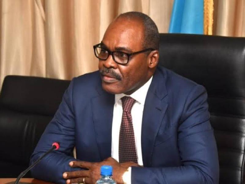 Actualité Économie RDC Kinshasa Projets de forage et de lampadaires, le ministre des