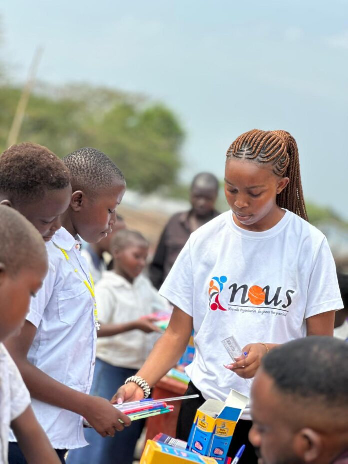 Des kits scolaires pour les enfants déplacés en Ituri : Un geste porteur d'espoir !