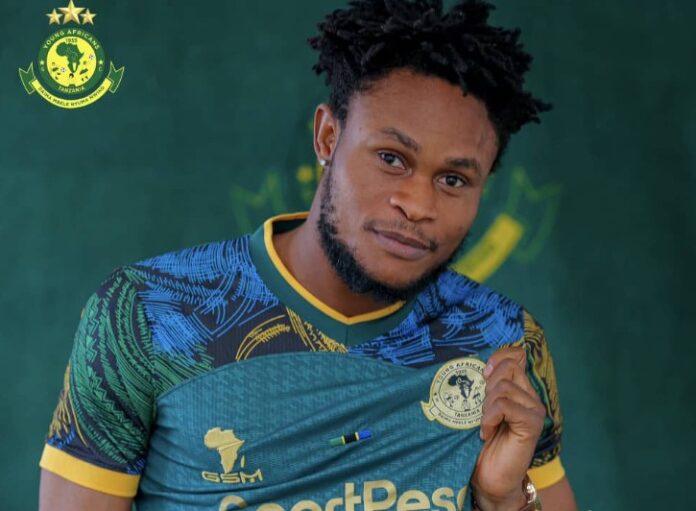 Jonathan Ikangalombo quitte l'AS Vita Club pour Young Africans