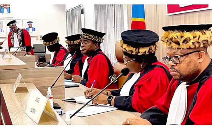 Cour constitutionnelle : verdict attendu pour Yakoma et Masimanimba