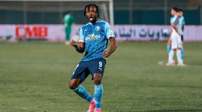 Fiston Mayele brille et retrouve le chemin des filets en Égypte!