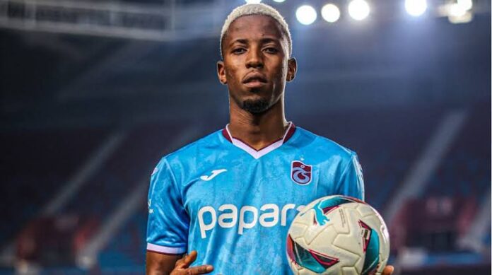 Simon Banza : Une étoile congolaise qui brille en Süper Lig