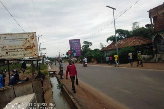 RN20 au Kwilu : trois kilomètres asphaltés, un pari sur l'avenir local