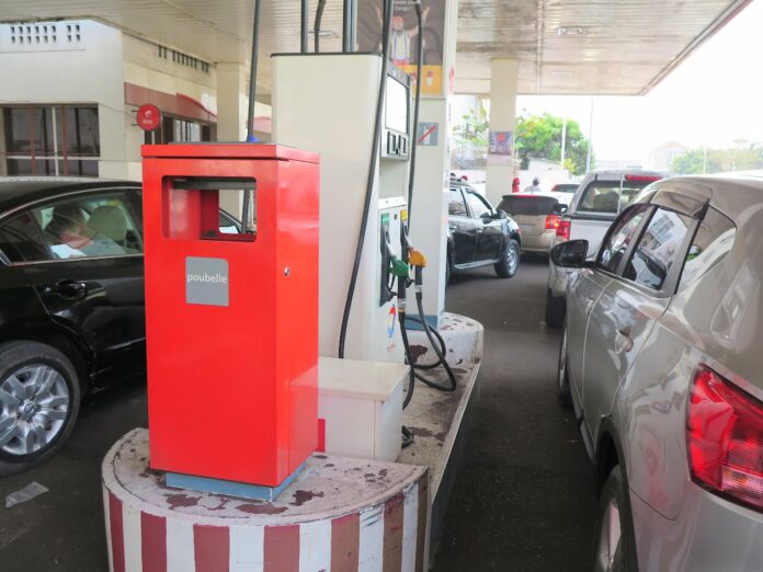 Pas de pénurie de carburant à Kinshasa : le ministère de l'Économie rassure