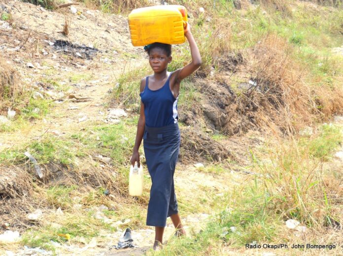 Kabimba assoiffée : une crise de l'eau potable inquiète le Tanganyika