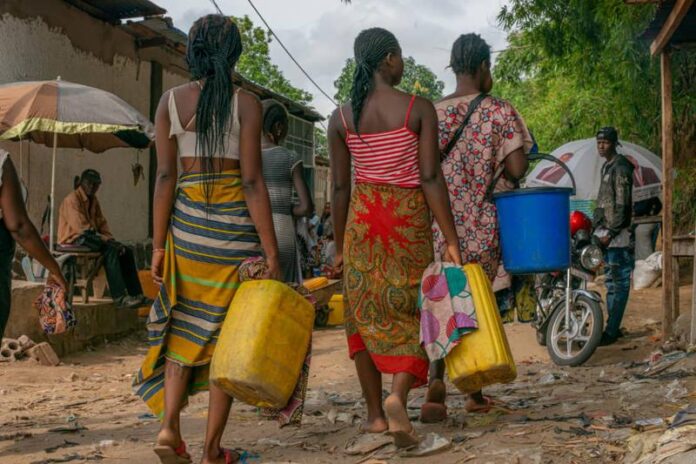 Crise d'eau potable à Matadi : les habitants d'Ango Ango dénoncent des inégalités