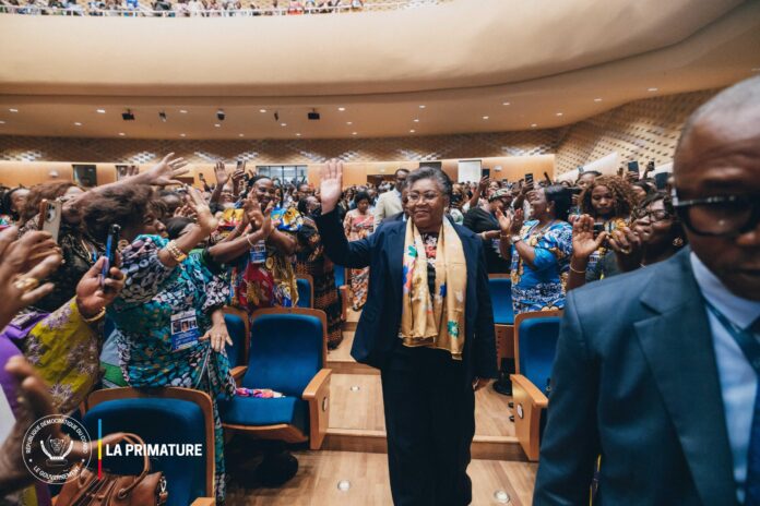 Le gouvernement congolais s'engage pour une administration publique paritaire