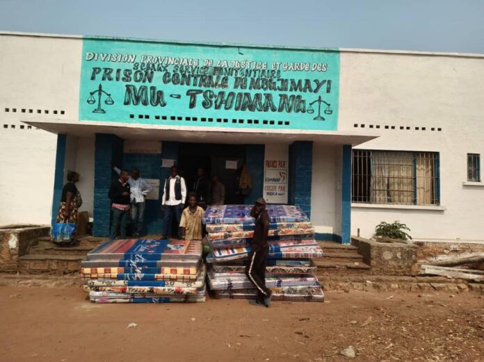 Urgence sanitaire à Mbuji-Mayi : 11 cas de tuberculose détectés dans la prison centrale, le ministre de la Santé sonne l'alerte