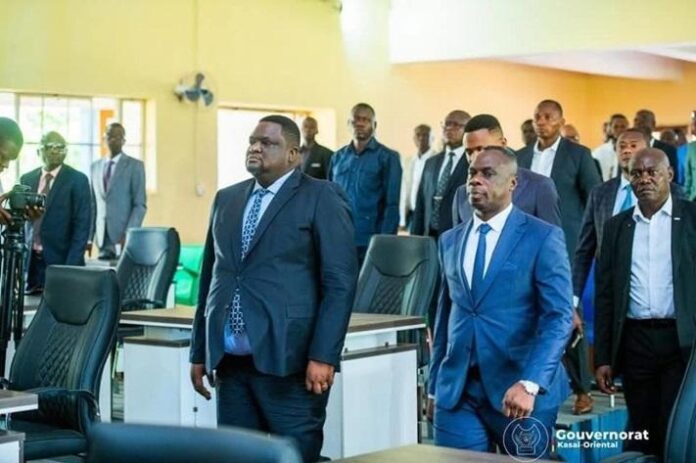 Kasaï-Oriental : le gouverneur Mbwebwa Kapo visé par une procédure d'impeachment historique