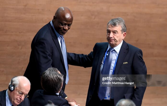 Constant Omari FECOFA : Le cri d'alarme sur la crise du leadership dans le football congolais
