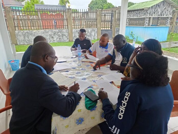 Ituri : les kits solaires de la MONUSCO révolutionnent la diffusion radio communautaire