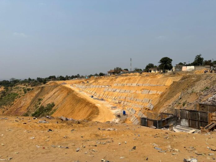 Kinshasa: L'érosion dévore Mama Yemo, le collecteur d'eau de Ngaliema agonise avant la saison des pluies