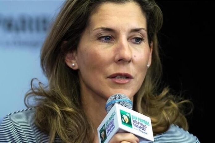 Monica Seles révèle son combat contre la myasthénie grave, une maladie neuromusculaire dévastatrice