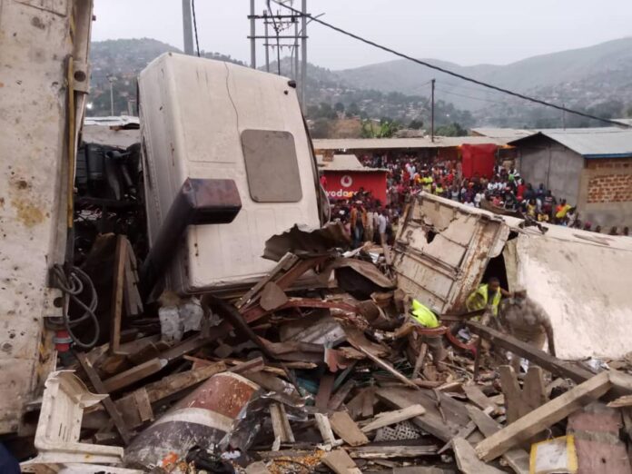 Accident mortel au pont Mpozo : le bourgmestre de Matadi exige le déguerpissement des vendeurs