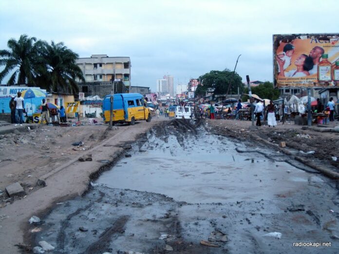 Matadi en alerte : la route Stade-Belvédère menacée de disparition avant la saison des pluies