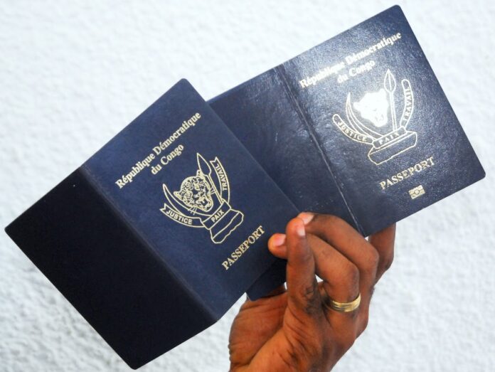 Retards passeport RDC : 126 000 documents bloqués, des vies en suspens