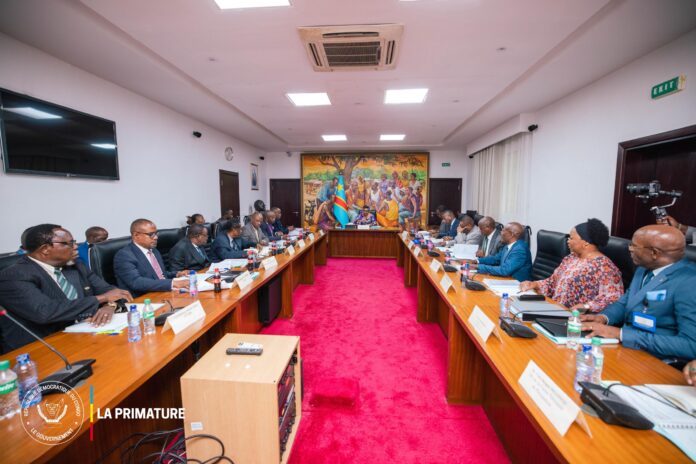 Décentralisation RDC : Suminwa relance un processus bloqué depuis 5 ans