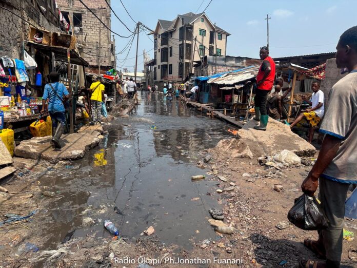 Kinshasa interdit aux sinistrés de regagner les zones inondables avant les pluies