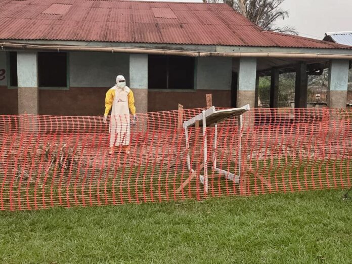 Virus Ebola au Kasaï: 43 cas dont 15 décès, les autorités lancent l'alerte sanitaire