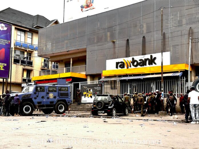Braquages à Kinshasa : la PNC annonce des arrestations face à la recrudescence criminelle