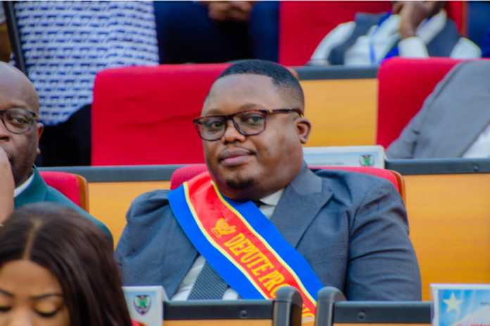 Kinshasa : le député Mukanu interpelle le gouverneur Bumba sur la chute des recettes municipales