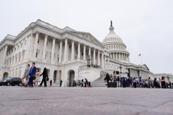 Crise gouvernementale USA: 750 000 fonctionnaires au chômage partiel