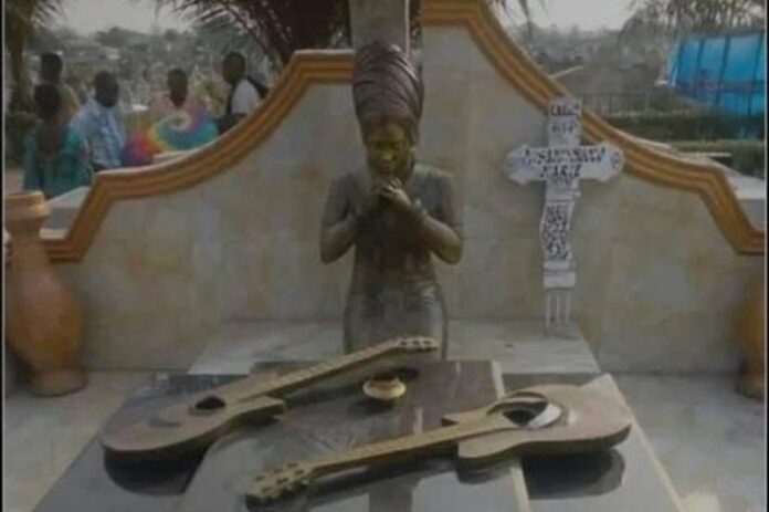 Profanation tombe Marie Misamu : vol statue cimetière Nsele scandalise communauté gospel