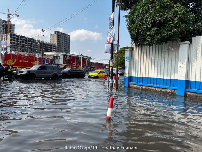 Kinshasa sous les eaux : les inondations paralysent la capitale congolaise