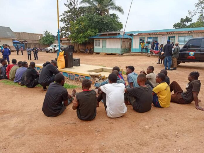 Opération Ndobo : 12 criminels arrêtés à Kisangani avec armes de guerre