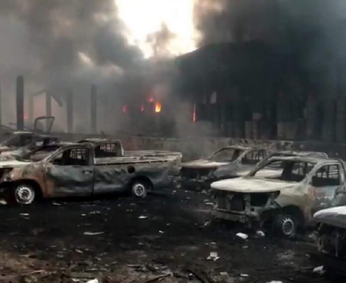 Incendie à la CENI : des batteries lithium réduites en cendres à Kinshasa