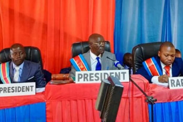 Haut-Uele : Le budget 2026 en otage d'une guerre politique contre le gouverneur Bakomito