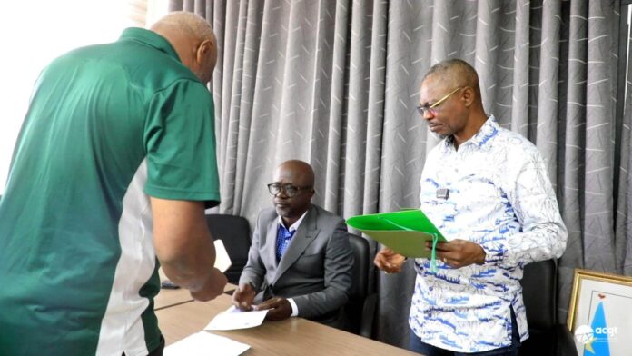 Indemnisation Rocades Kinshasa : 65 bénéficiaires reçoivent leur dû, l'État promet des titres de substitution