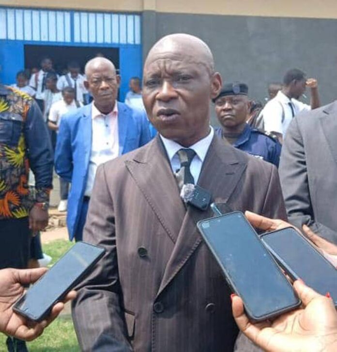 Rentrée à Kinshasa : l'inspecteur général salue le serment citoyen
