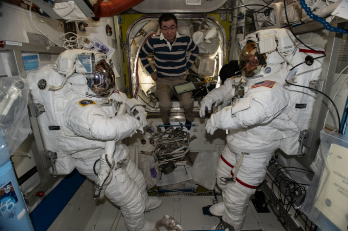 Première évacuation médicale de l'ISS : la mission Crew-11 rentre sur Terre