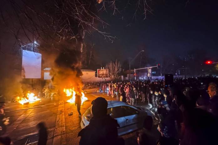 Iran : un massacre présumé lors des manifestations malgré le blackout Internet