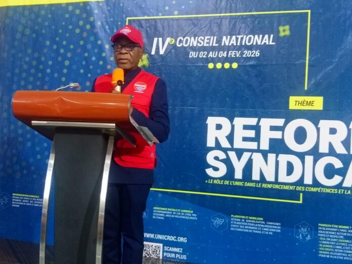 Infirmiers en RDC : l'UNIC dénonce les pratiques abusives des banques payeuses