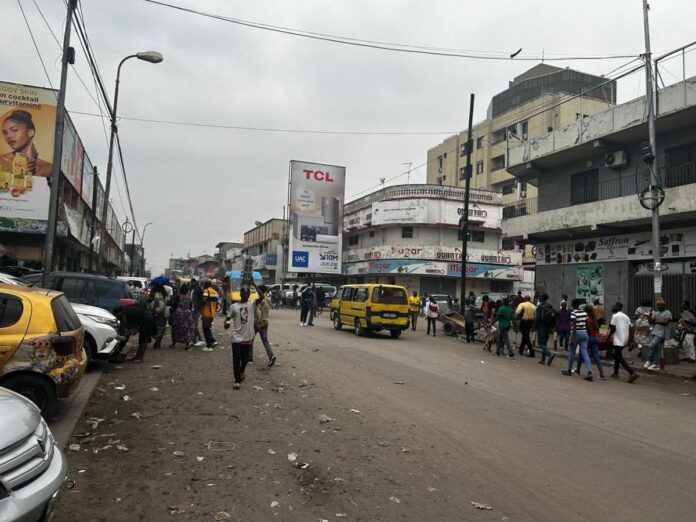 Kinshasa : grève des Indo-pakistanais pour le SMIG, magasins fermés