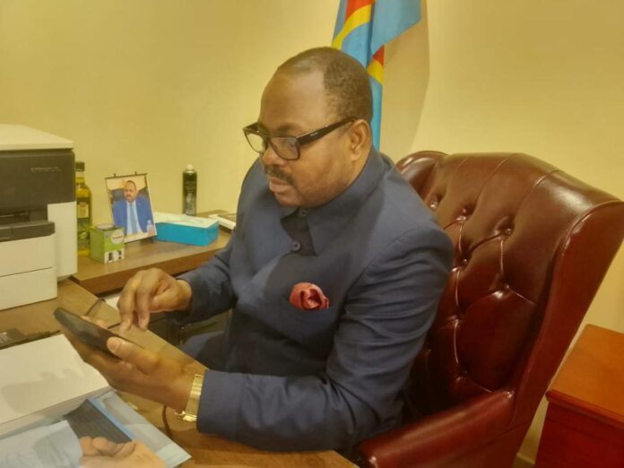 Freddy Kita en appelle à l'unité nationale : une stratégie politique pour la paix en RDC ?