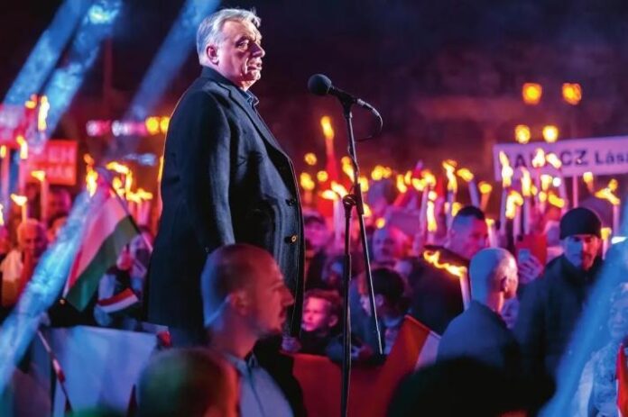Hongrie : la défaite historique d'Orbán face à Péter Magyar marque un tournant politique