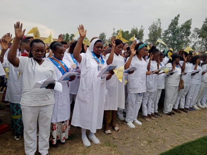 Prestation de serment : 383 infirmiers s'engagent à Mbandaka