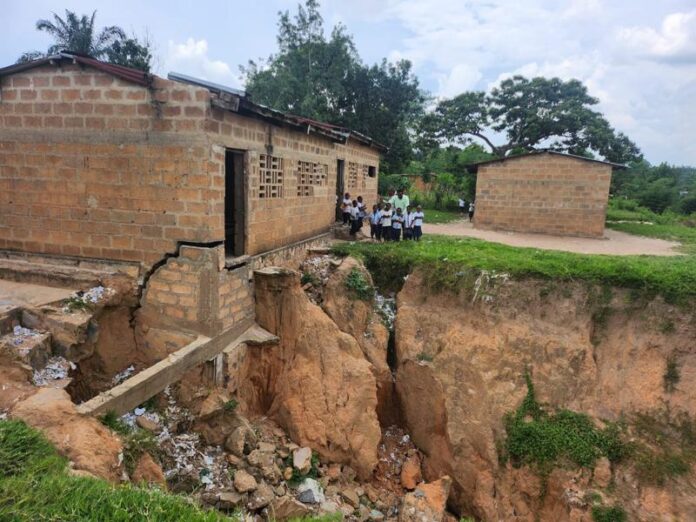 Kasaï-Oriental : la Kanshi engloutie par le ravin Tubondo