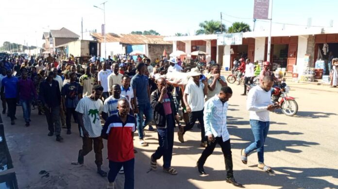 UDPS Kalemie exige la démission du gouverneur Kitungwa