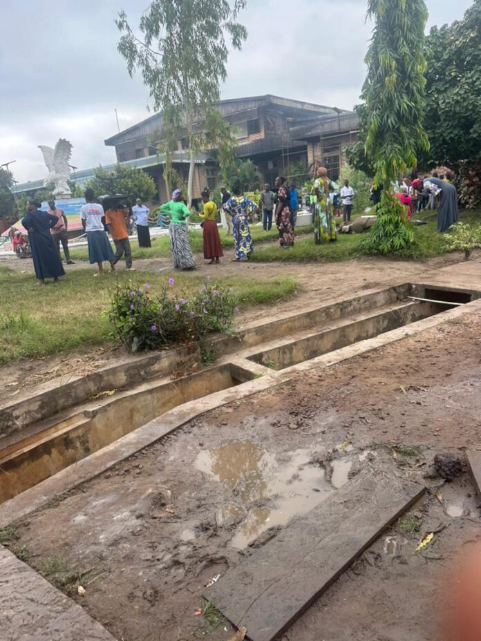 Incendie à Shekinah Tabernacle : L'héroïsme d'une chaîne humaine