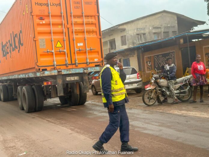 Embouteillages RN1 : la police spéciale débarque à Kasangulu