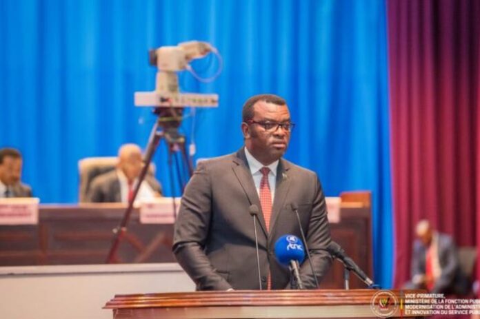 Députés en séance plénière au palais du peuple à Kinshasa