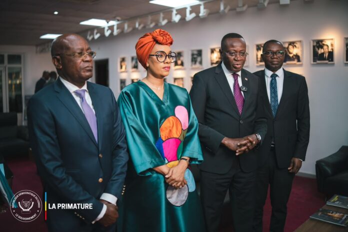 Première Ministre Judith Suminwa présidant la réunion du Comité de conjoncture économique à Kinshasa